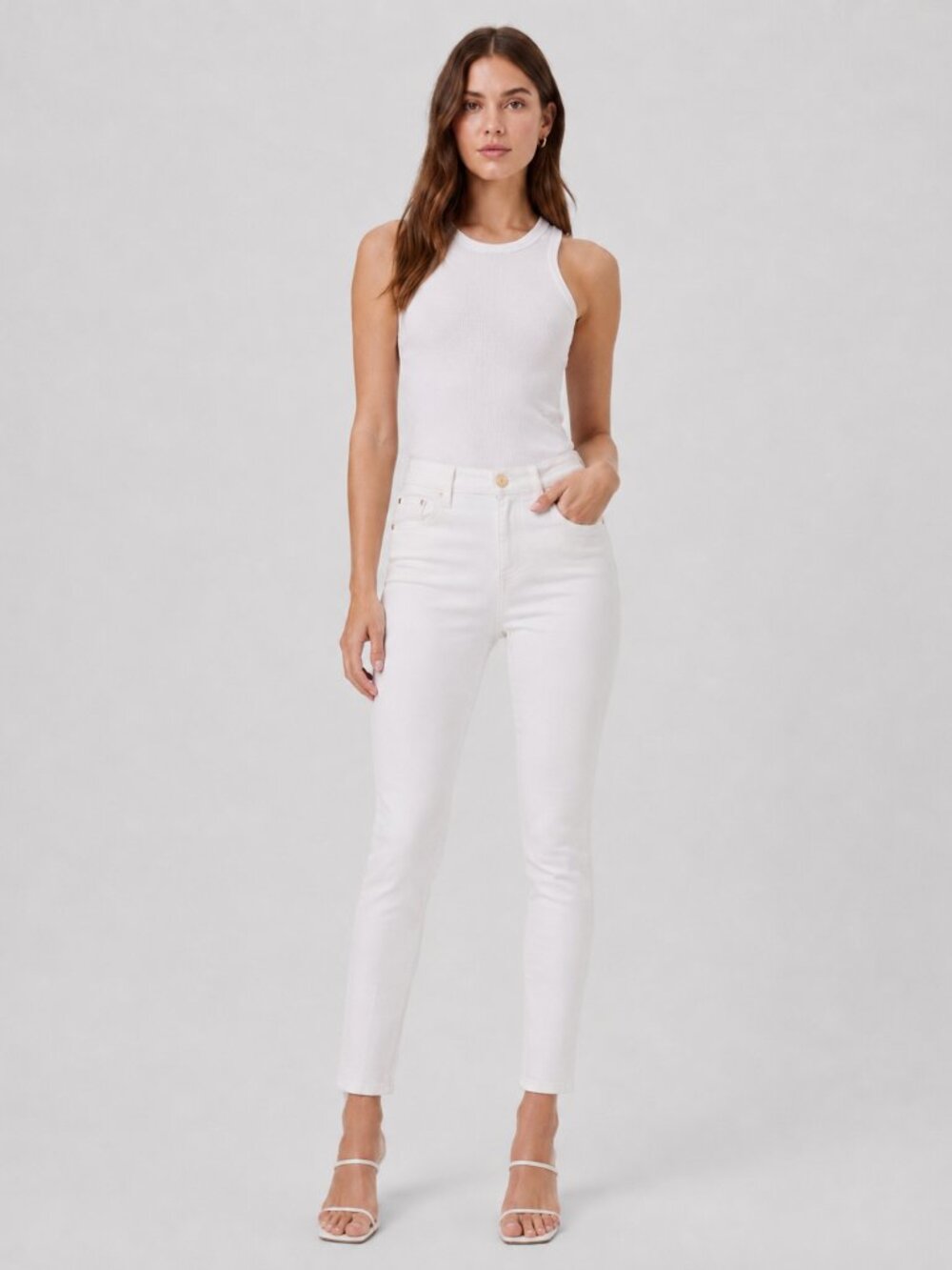 FRAME Le Garcon Mid-rise Straight Fit White Jeans - Size 27